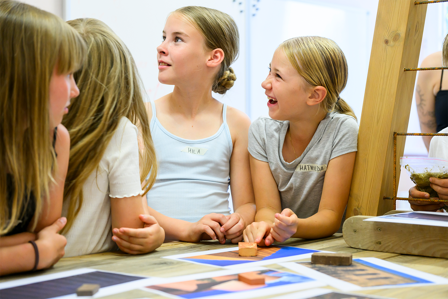 Gruppengespräch_W120250702_Fotograf_Tom Schweers