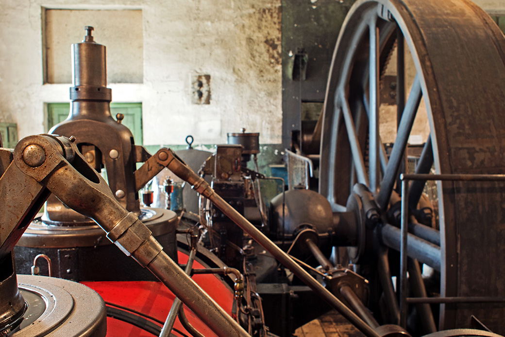 Detailaufnahme einer Dampfmaschine.