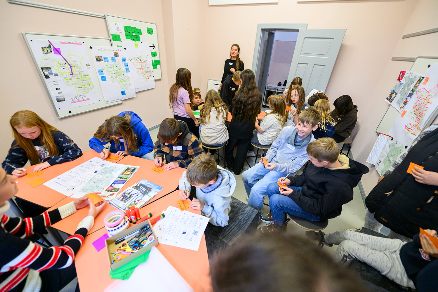 Gruppenarbeit_Industrie.Kultur.Natur_W420251006_Fotograf_Tom Schweers